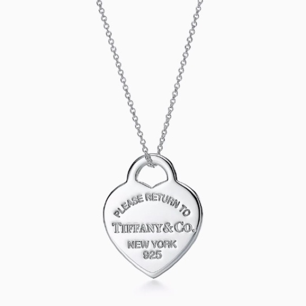Tiffany & Co. classic heart necklace 18 inch chain